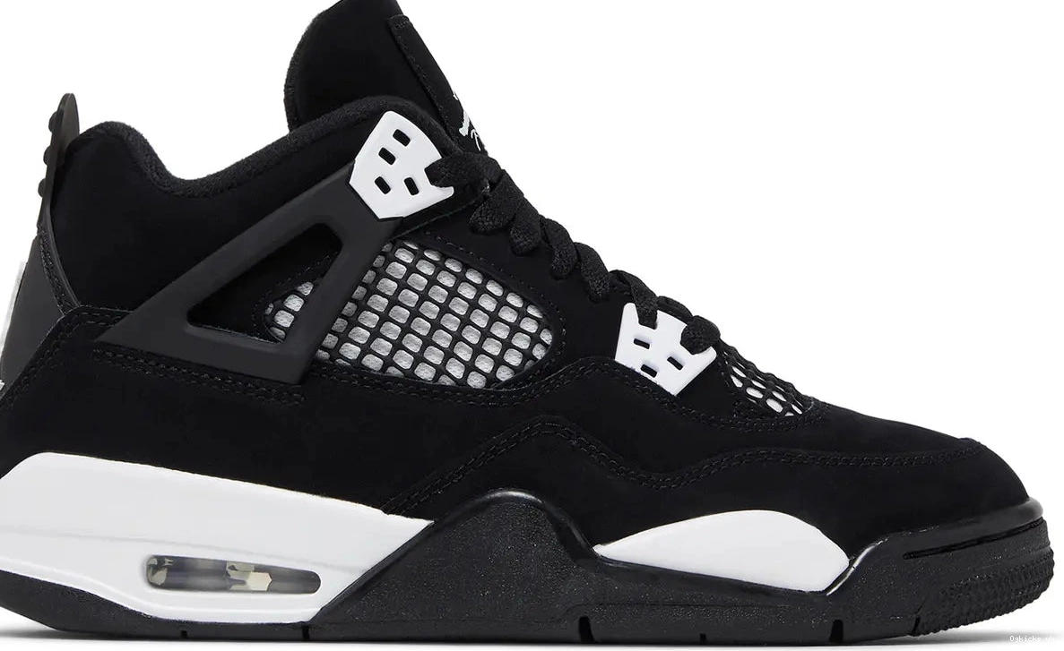 White Jordan Retro Thunder GS 4 0707